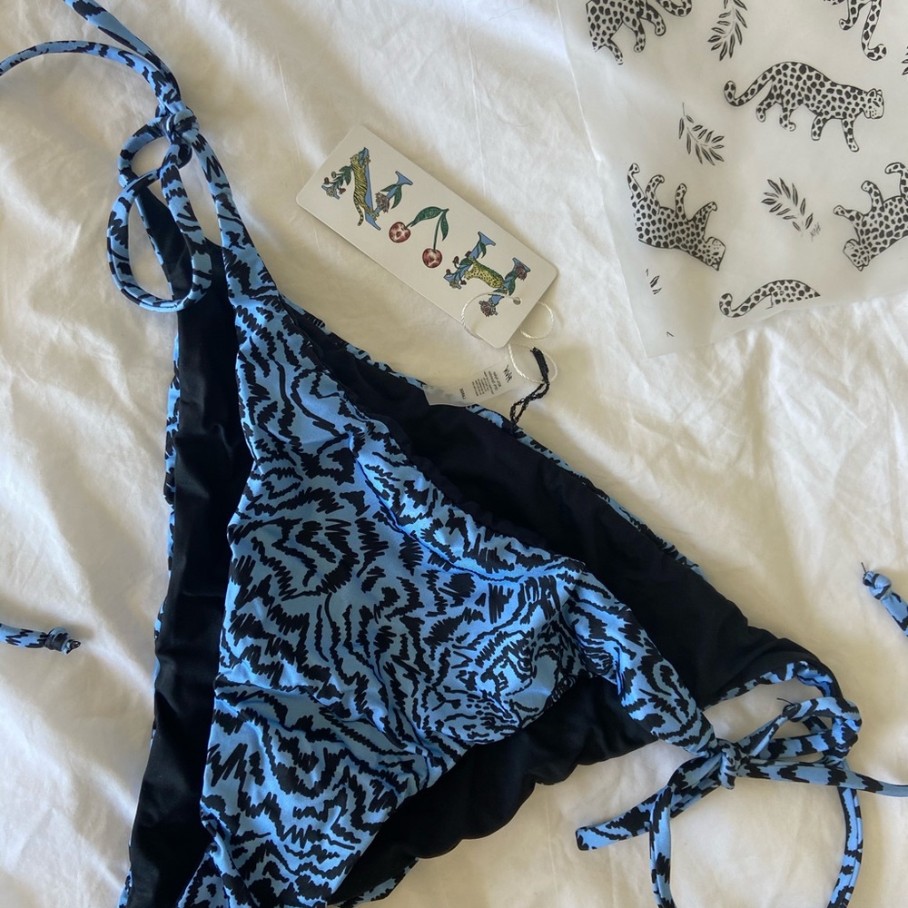 HVN Blue Tiger string bikini - NWT